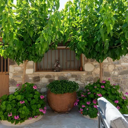 Sousannou Stone House, 3 Bedroom Mountain Escape With Bbq And Fireplace Galataria