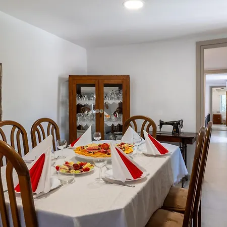 Sousannou Stone House, 3 Bedroom Mountain Escape With Bbq And Fireplace *