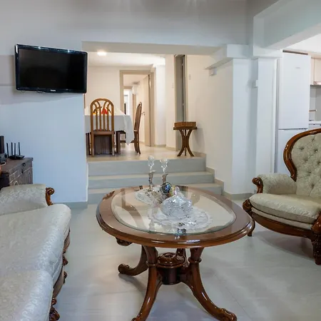 Sousannou Stone House, 3 Bedroom Mountain Escape With Bbq And Fireplace