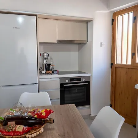 Sousannou Stone House, 3 Bedroom Mountain Escape With Bbq And Fireplace