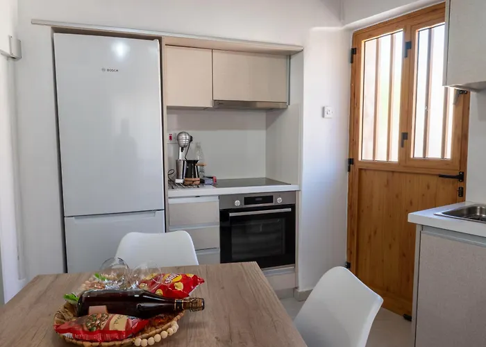 Sousannou Stone House, 3 Bedroom Mountain Escape With Bbq And Fireplace