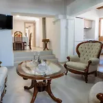 Sousannou Stone House, 3 Bedroom Mountain Escape With Bbq And Fireplace * Galatariá