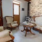 Nyaraló Sousannou Stone House, 3 Bedroom Mountain Escape With Bbq And Fireplace