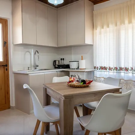 Sousannou Stone House, 3 Bedroom Mountain Escape With Bbq And Fireplace