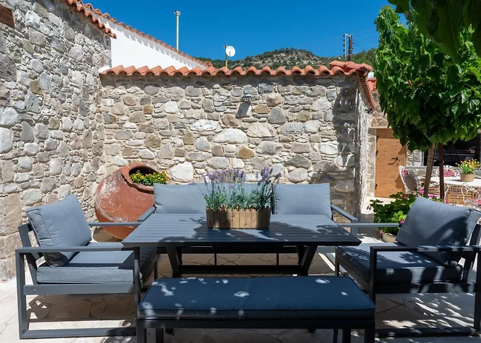 Sousannou Stone House, 3 Bedroom Mountain Escape With Bbq And Fireplace 度假居 Galataria