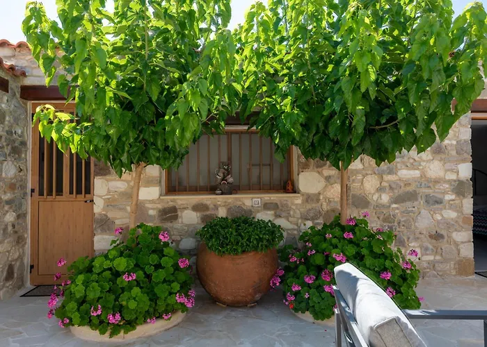 Sousannou Stone House, 3 Bedroom Mountain Escape With Bbq And Fireplace Galataria